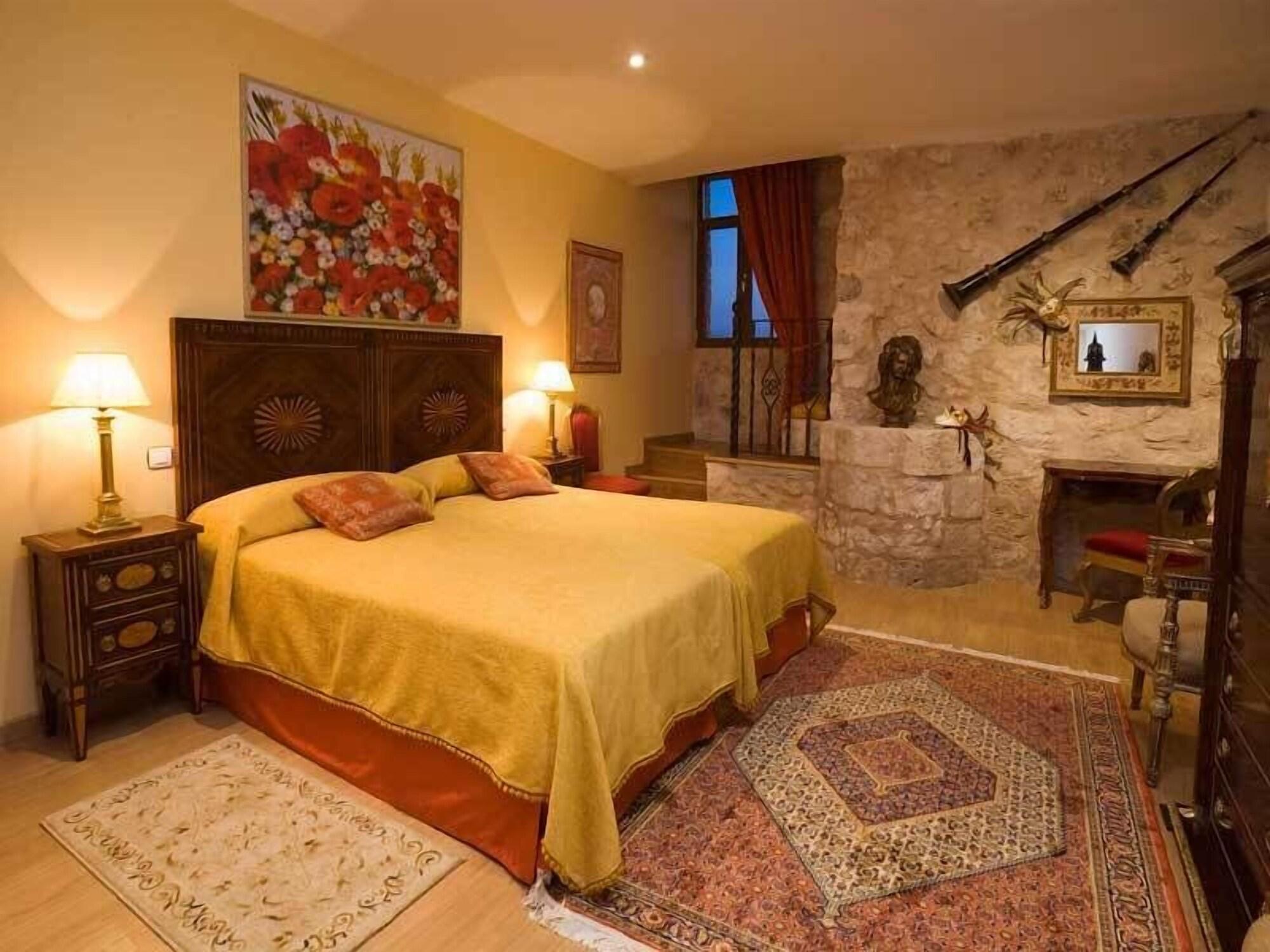 Residencia Real Del Castillo De Curiel Curiel de Duero Bagian luar foto